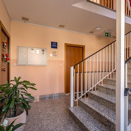 Noemi Luxury Apartment Солин Екстериор снимка