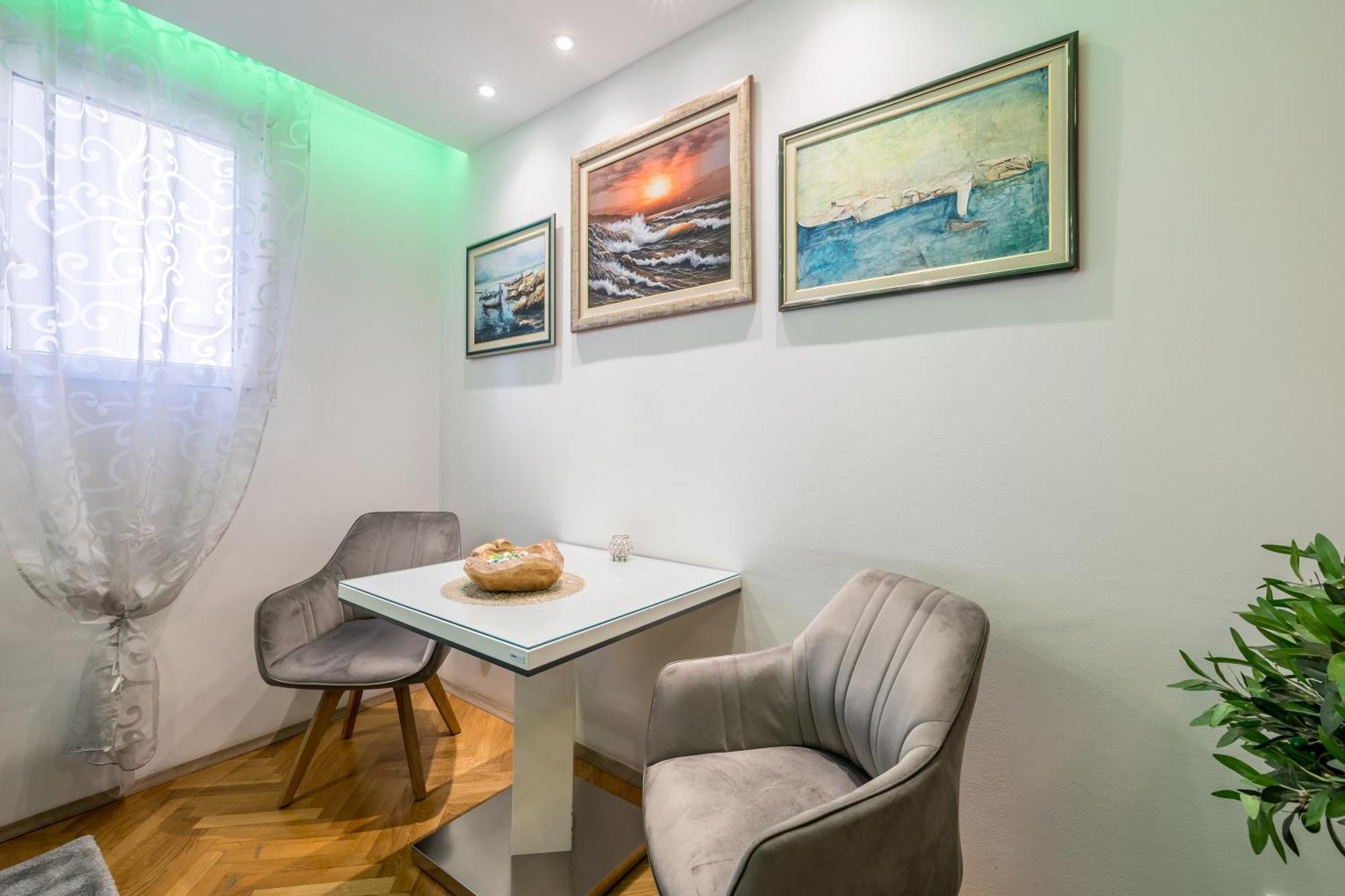 Noemi Luxury Apartment Солин Екстериор снимка