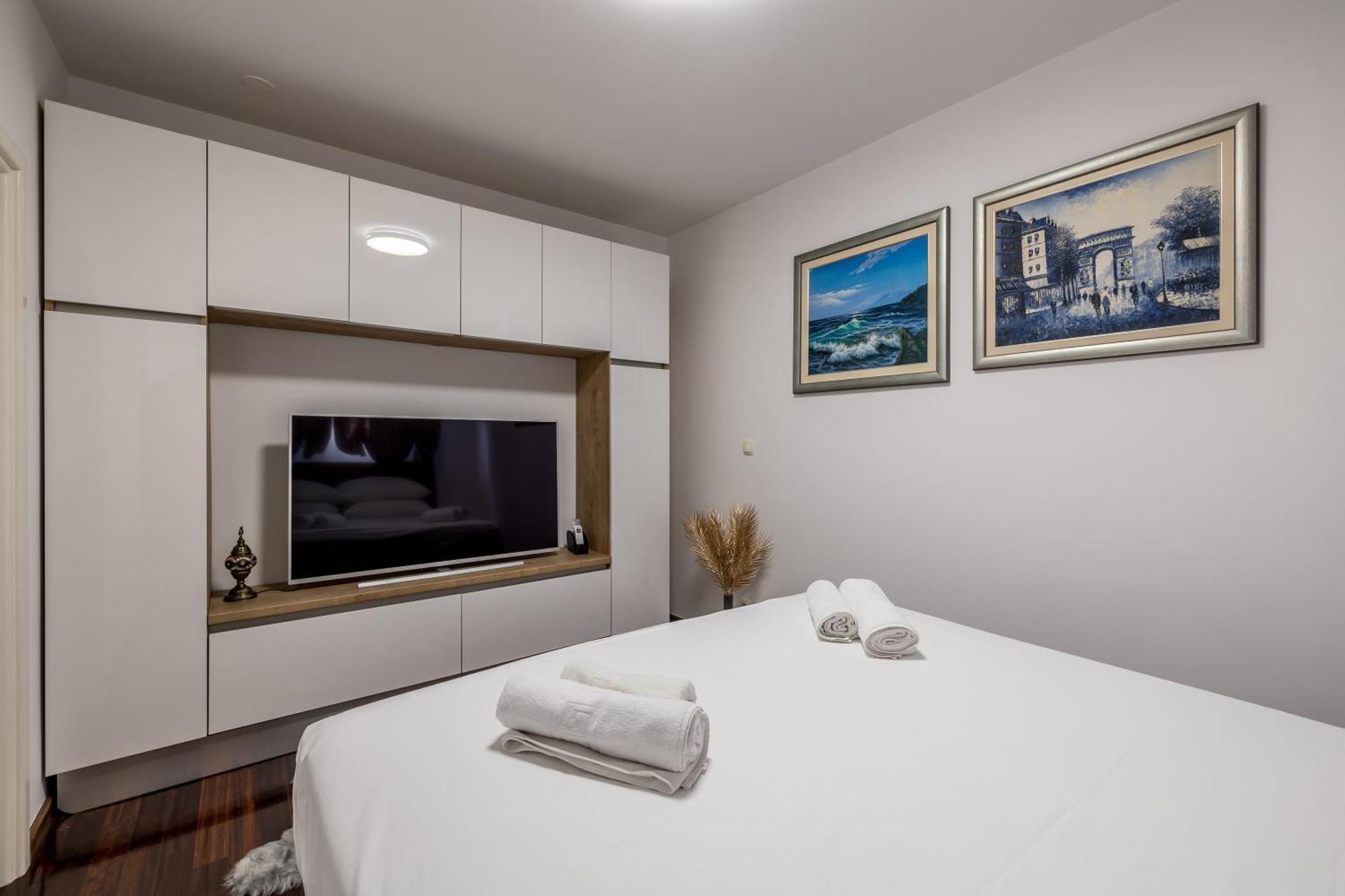 Noemi Luxury Apartment Солин Екстериор снимка