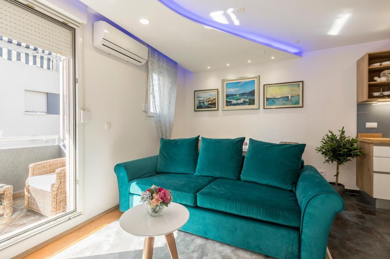 Noemi Luxury Apartment Солин Екстериор снимка