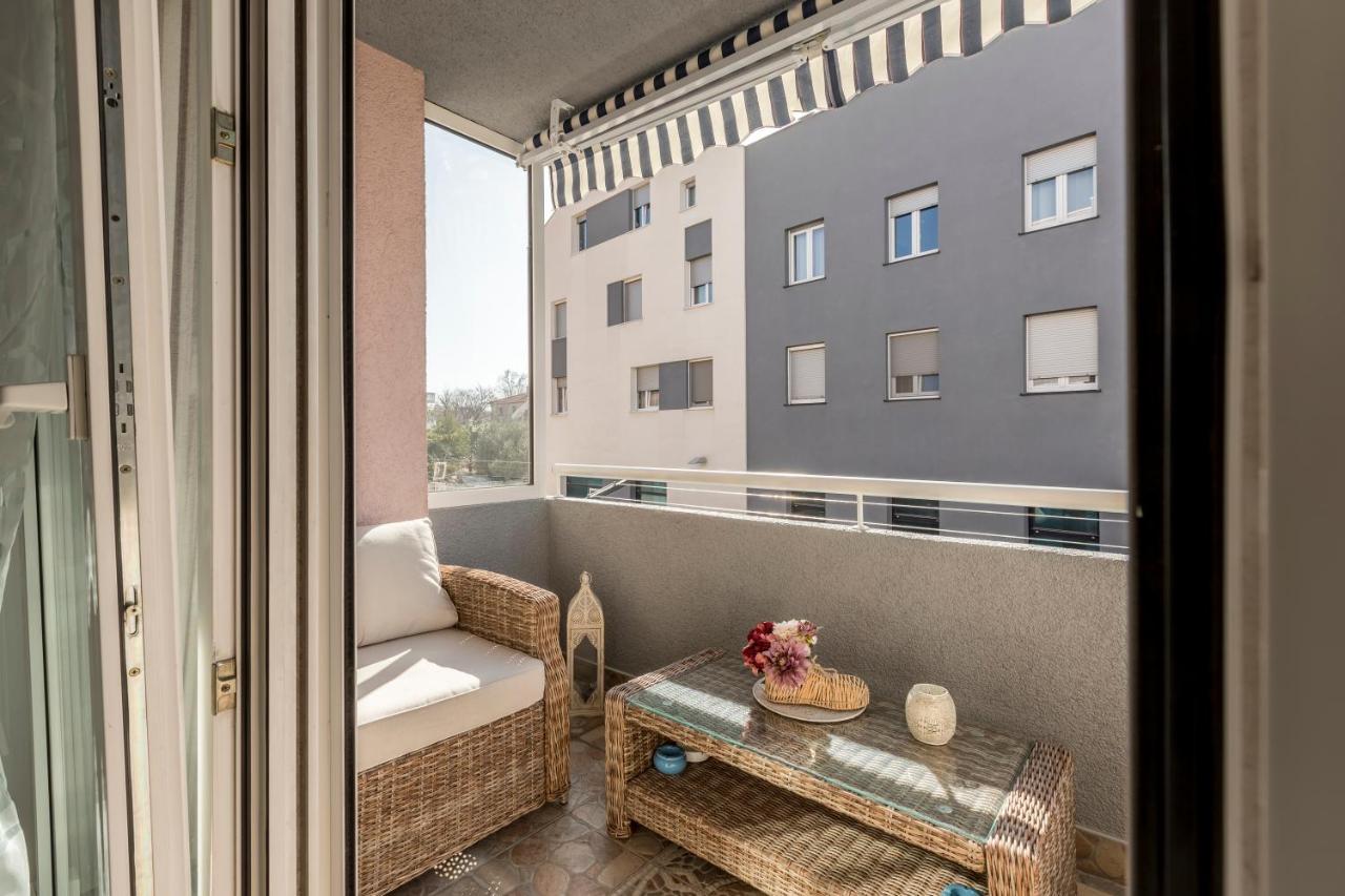 Noemi Luxury Apartment Солин Екстериор снимка