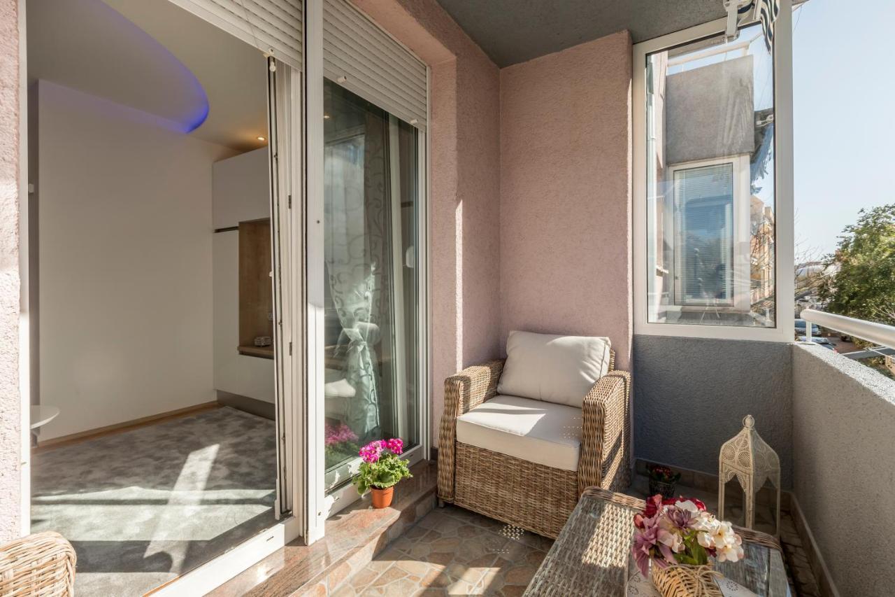 Noemi Luxury Apartment Солин Екстериор снимка